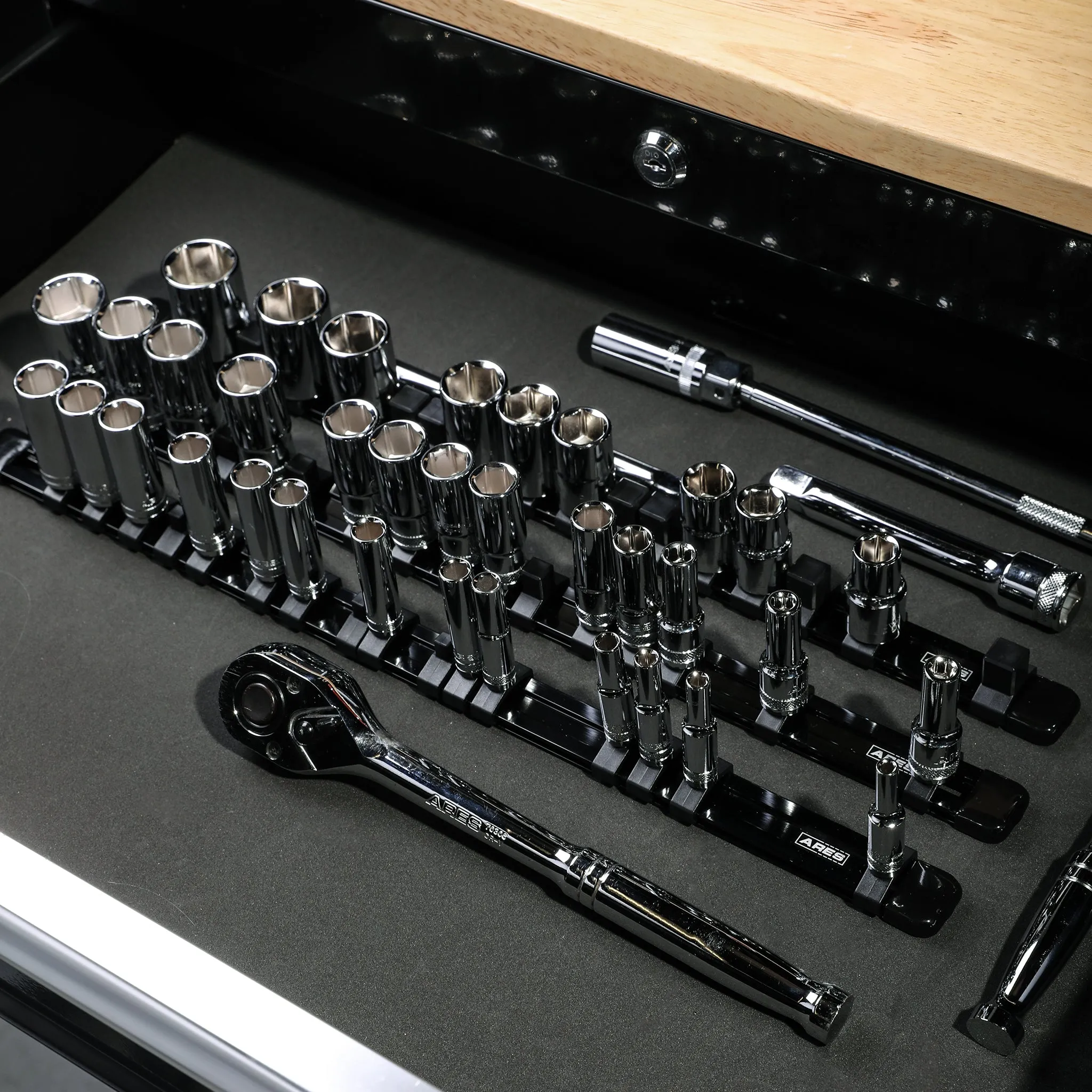 ARES 70087 - 3-Piece Black Aluminum Socket Rail Set