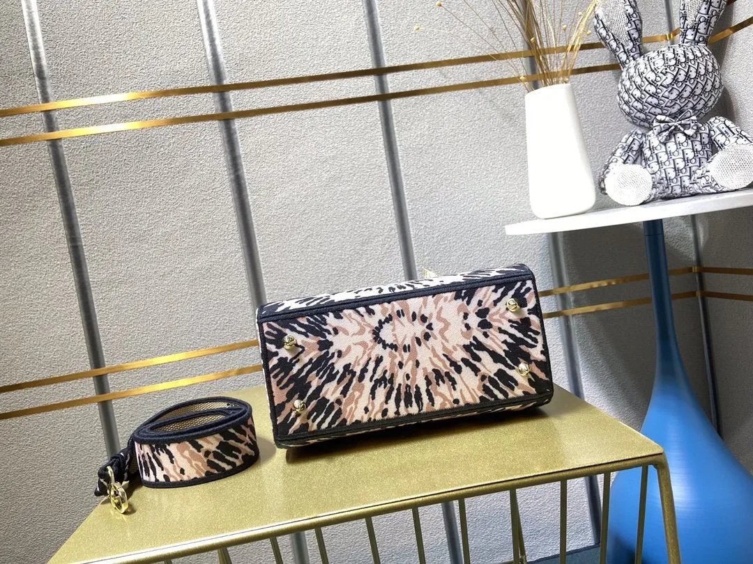 Designer Handbags DR 237