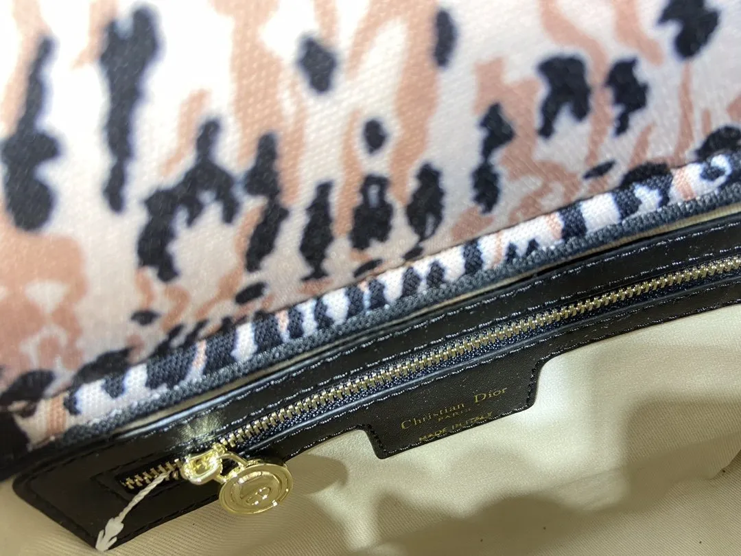 Designer Handbags DR 237