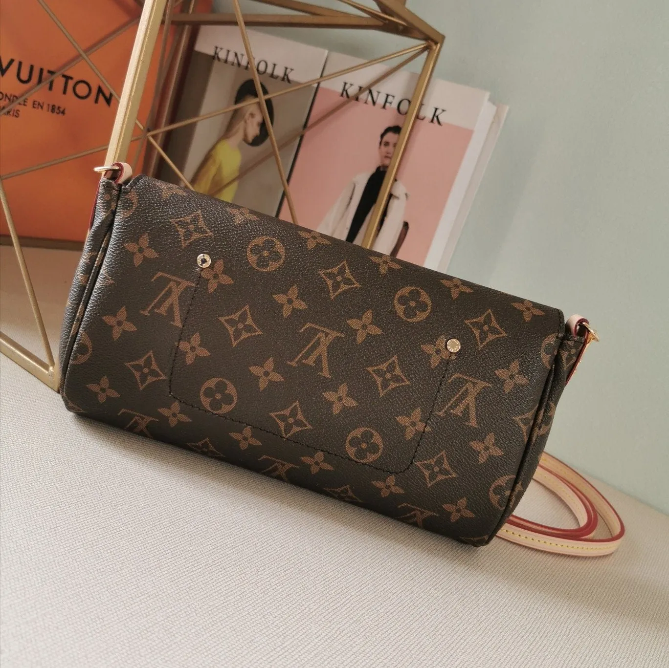 Designer Handbags LN 282