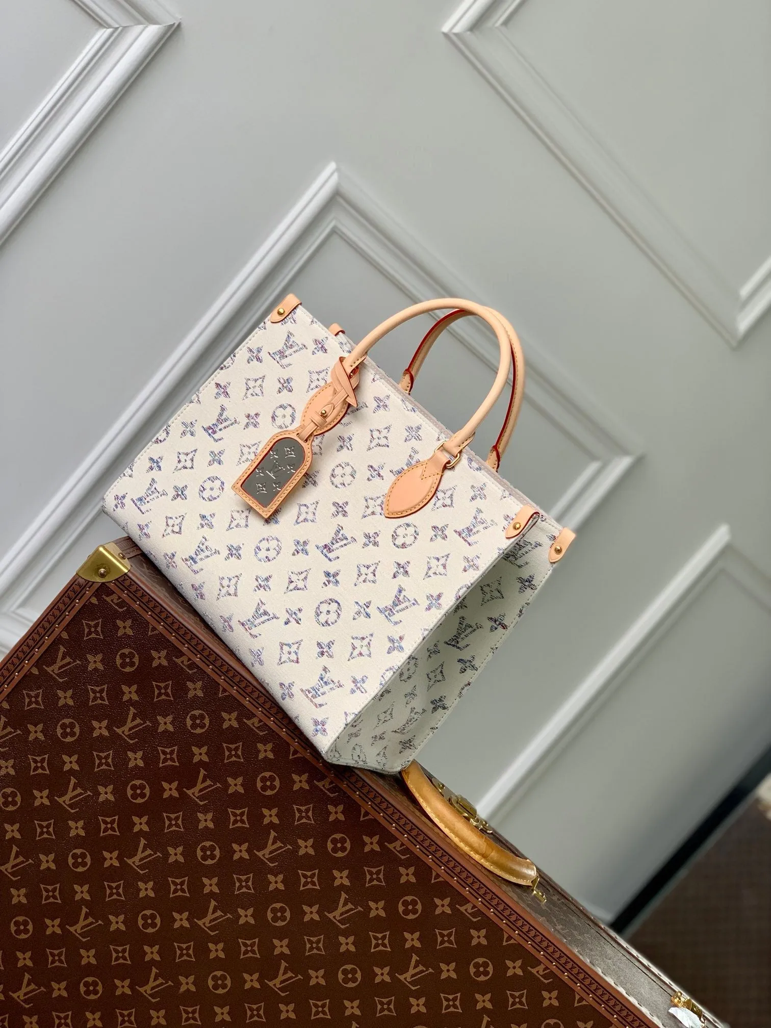 Designer Tote Bag - LOV - 6984