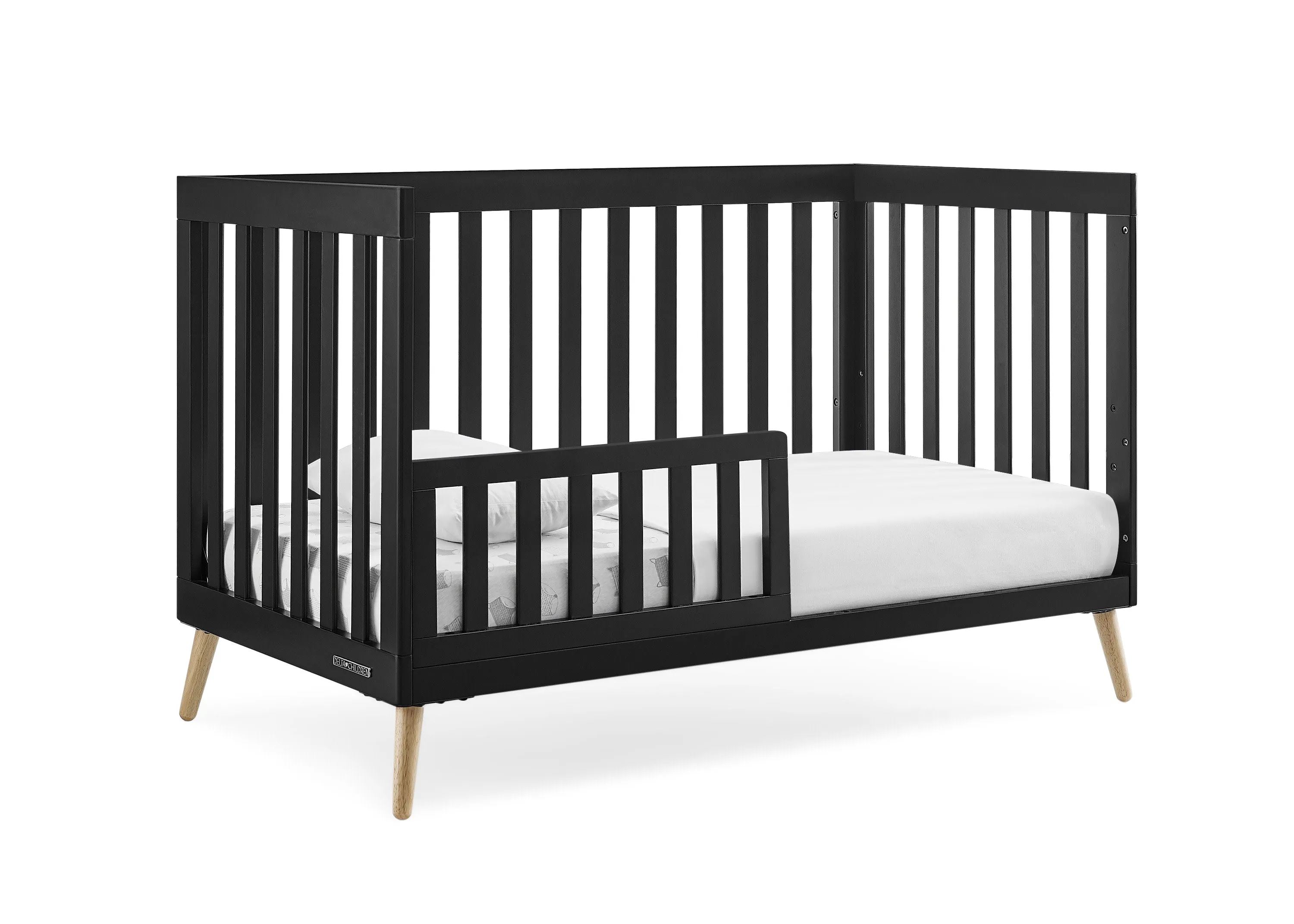 Essex 4-in-1 Convertible Crib