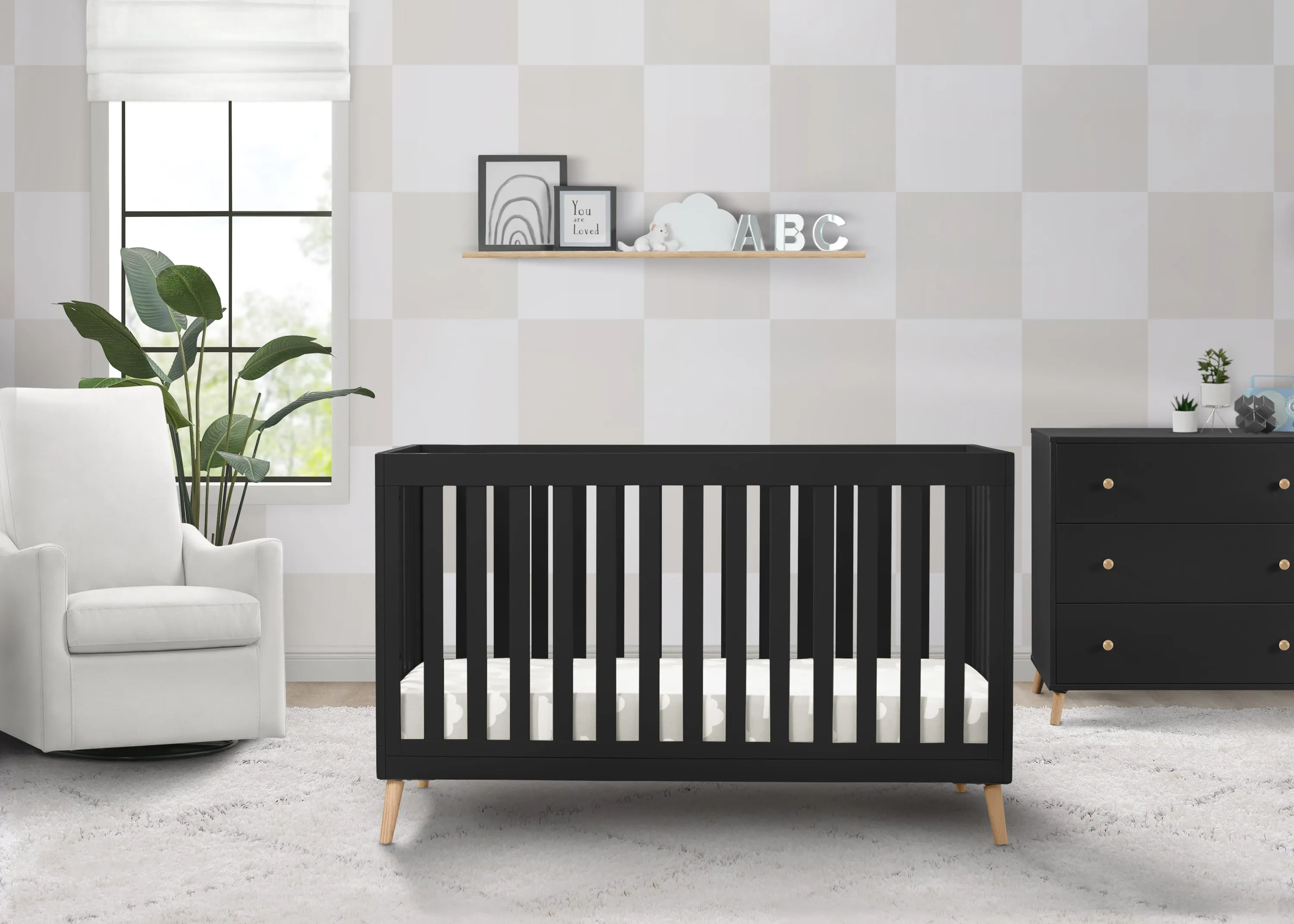Essex 4-in-1 Convertible Crib