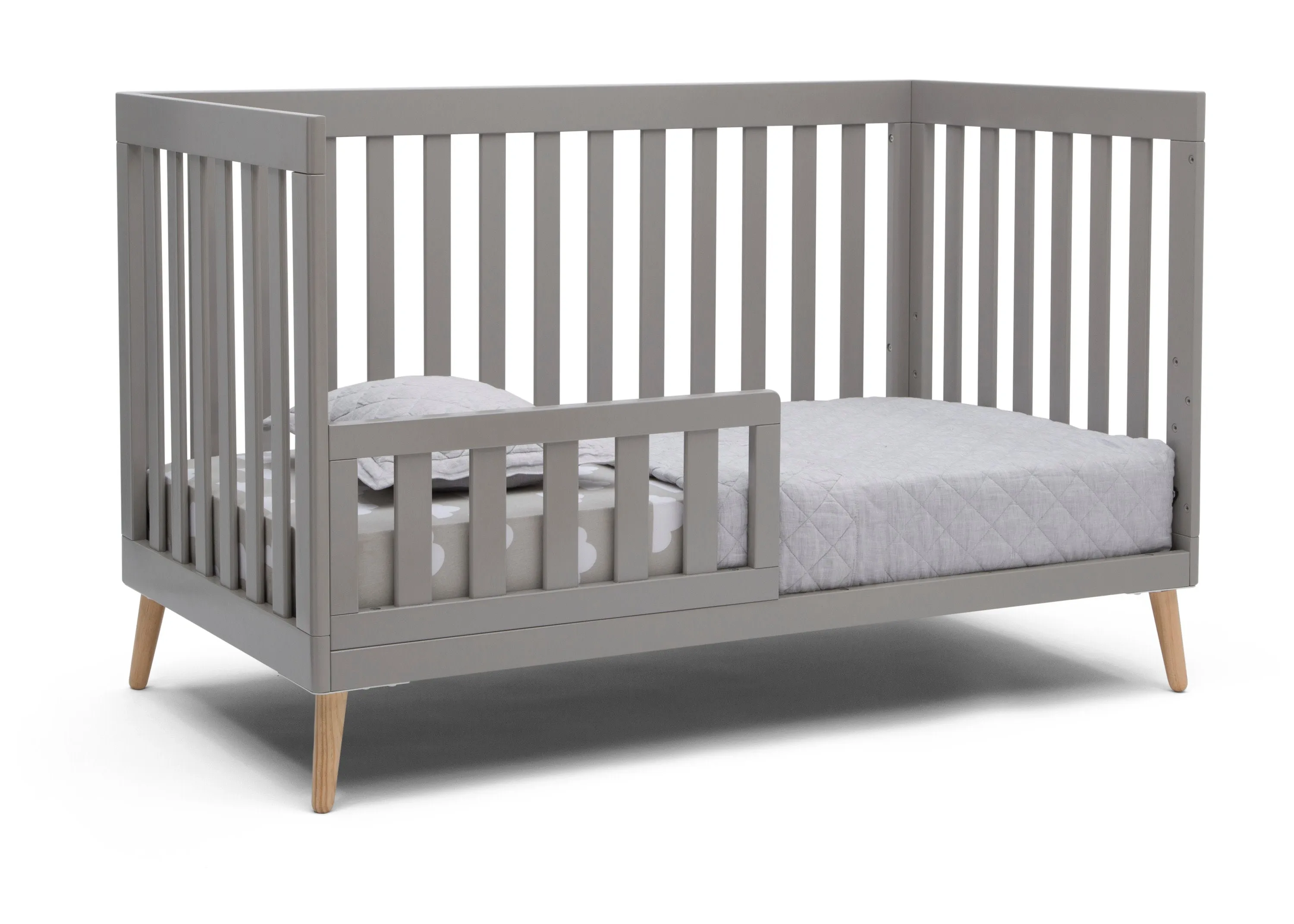 Essex 4-in-1 Convertible Crib