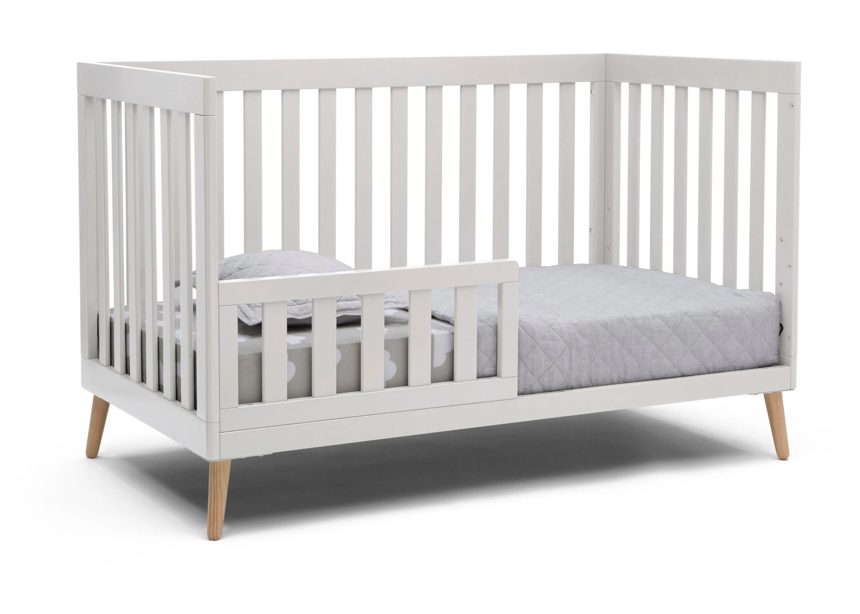 Essex 4-in-1 Convertible Crib