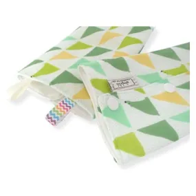 Jinglebib Drool Pad - Green Triangle