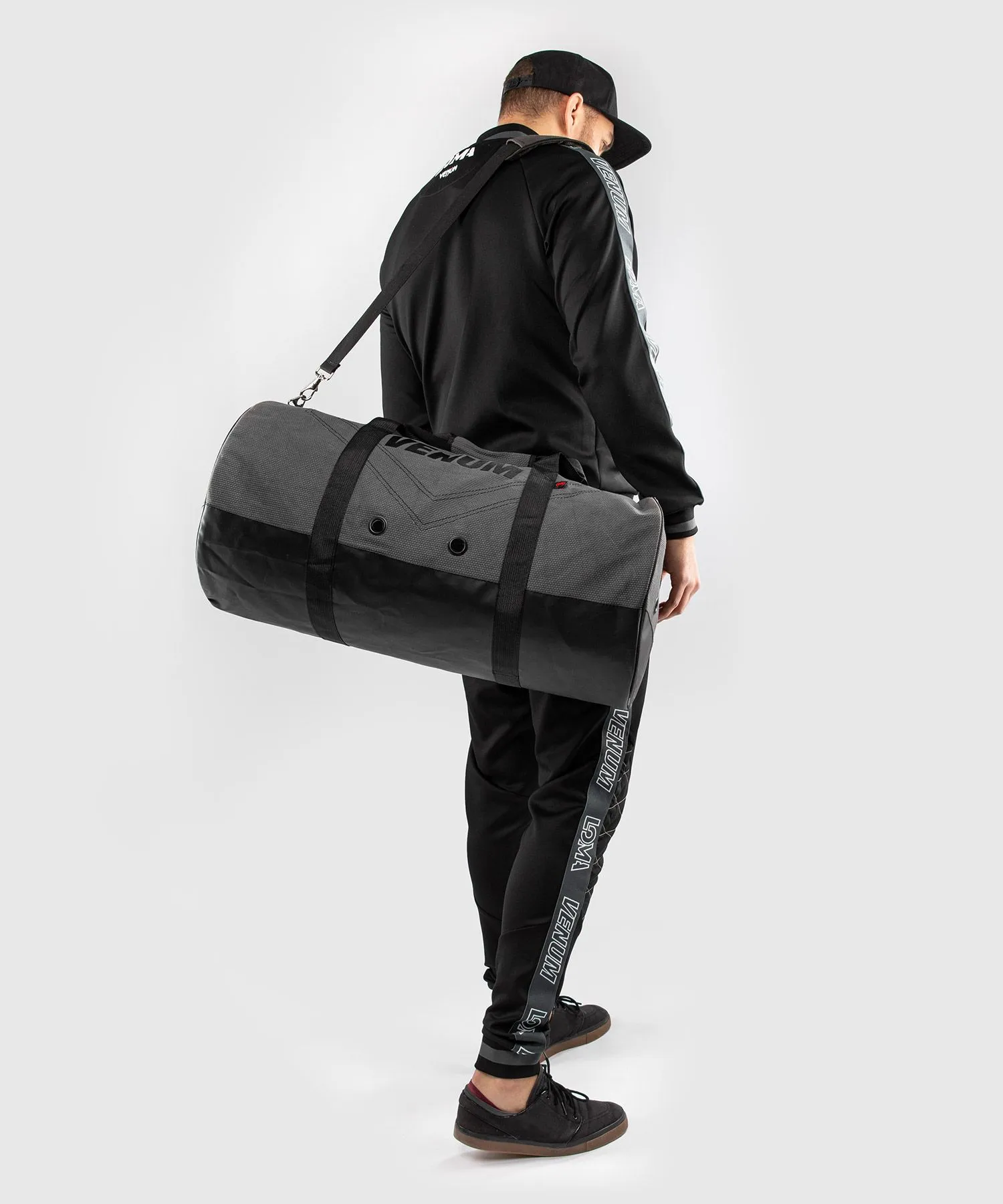 VENUM-03927-203 RIO SPORTS TRAINING GYM BAG 65 x 30 cm